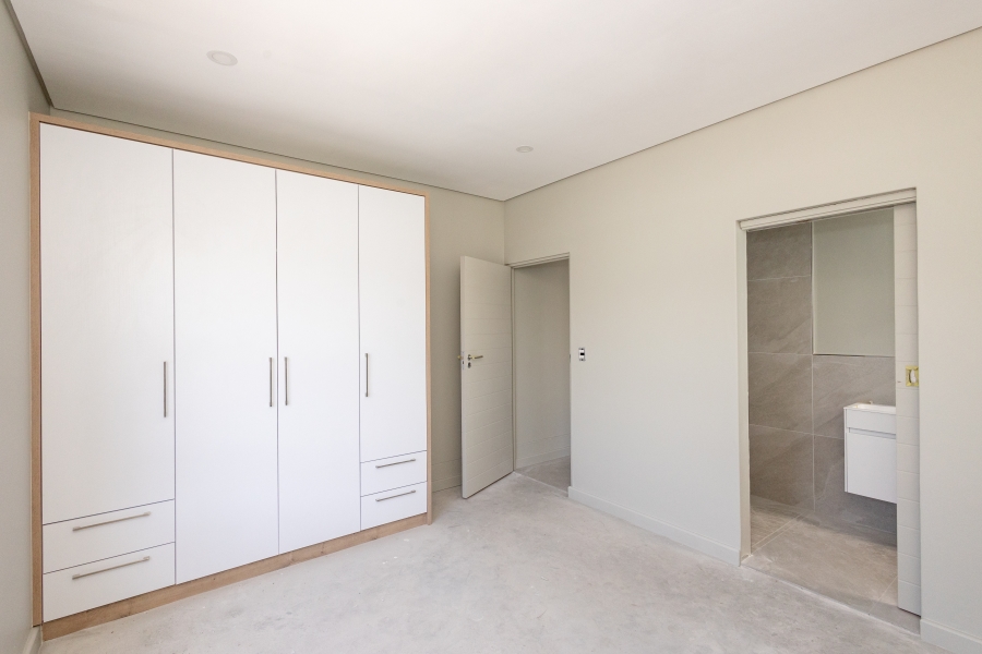 4 Bedroom Property for Sale in Sandown Western Cape